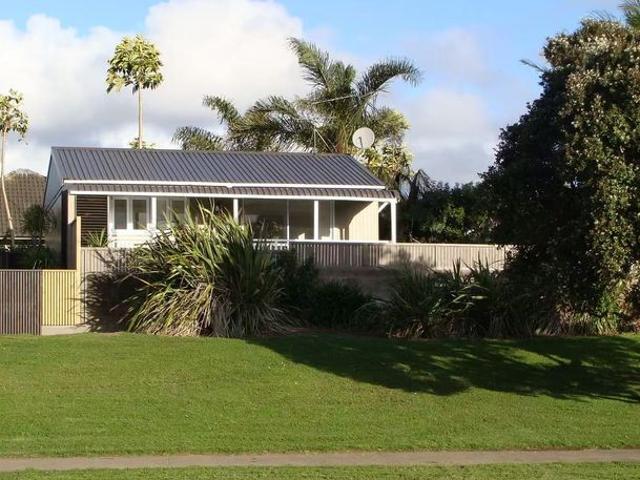 Apartment for rent in Westmere, Auckland