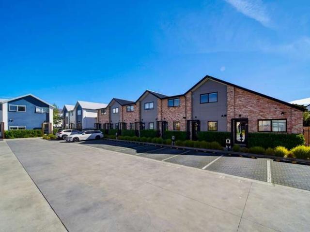 House for sale in Riccarton, Canterbury
