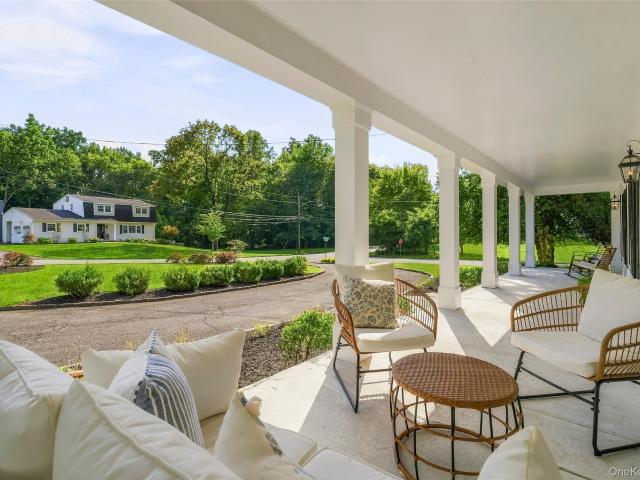 House for sale in Germonds, Valley Cottage