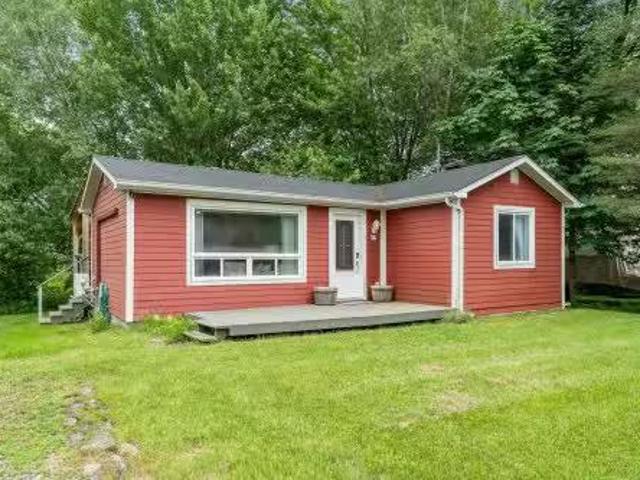 House for rent in Memphrémagog, Quebec