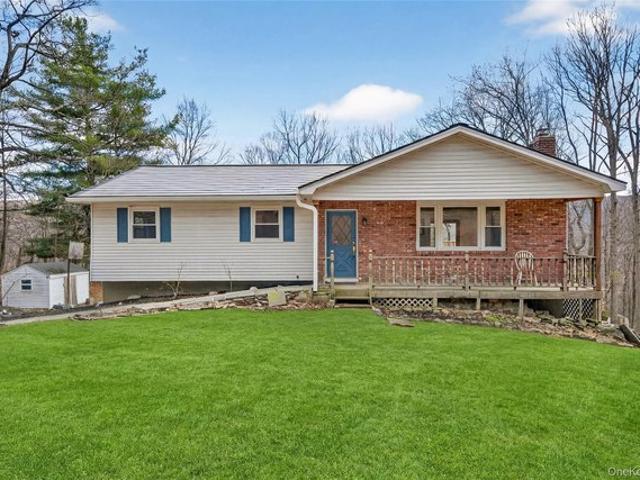 House for sale in Washingtonville, New York
