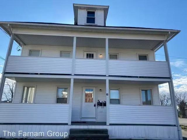 Condo for rent in Hamden