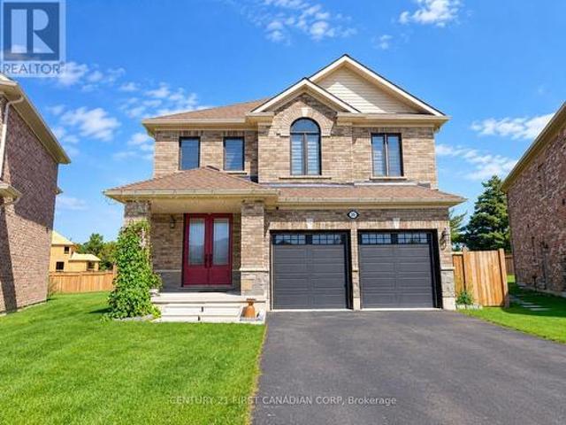 House for sale in Tillsonburg, Southwestern Ontario