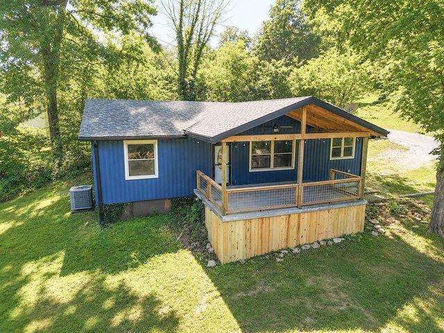 House for sale in Stone, Missouri