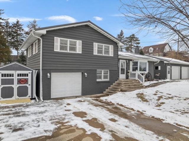 House for sale in La Crescent, Minnesota