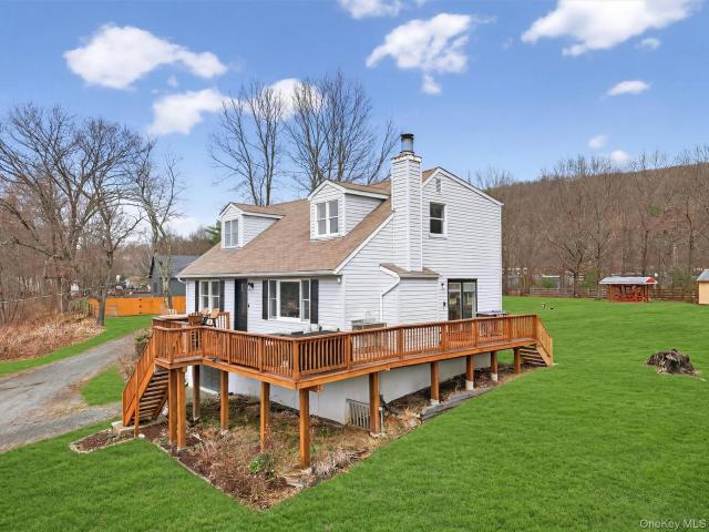 House for sale in Cuddebackville, New York