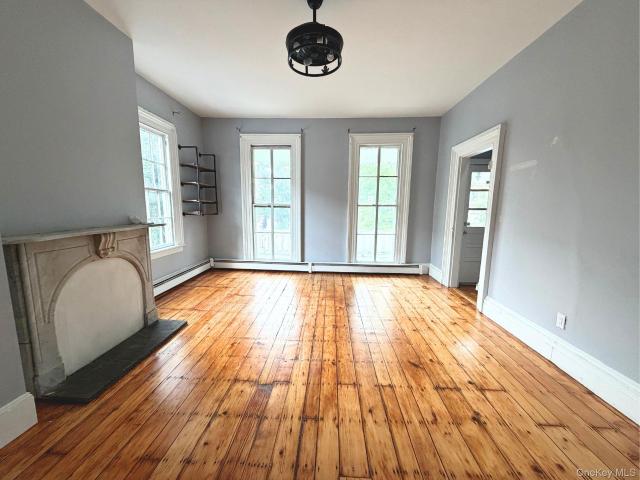 Property for rent in Bellvale, New York