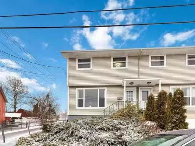 House for sale in Dartmouth, Nova Scotia