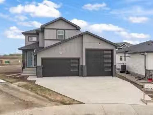 House for sale in Stony Plain, Alberta