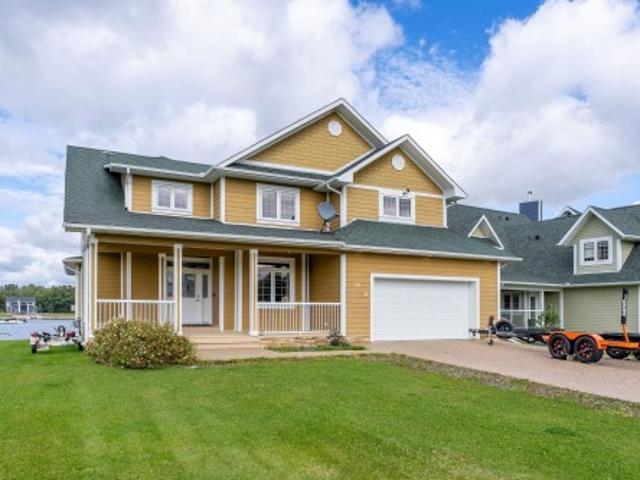House for sale in Alberta