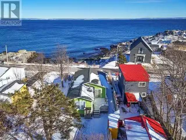 House for sale in Upper Island Cove, Newfoundland And Labrador