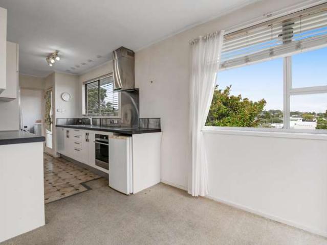 House for sale in Sunnynook