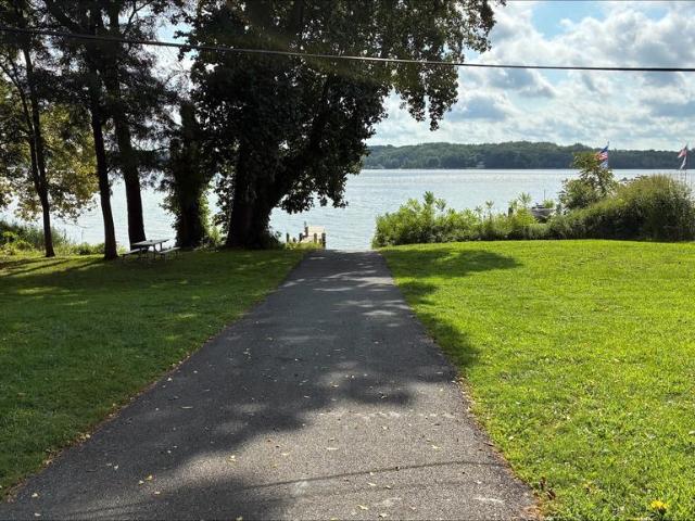 House for sale in Elk Ranch Park, Elkton