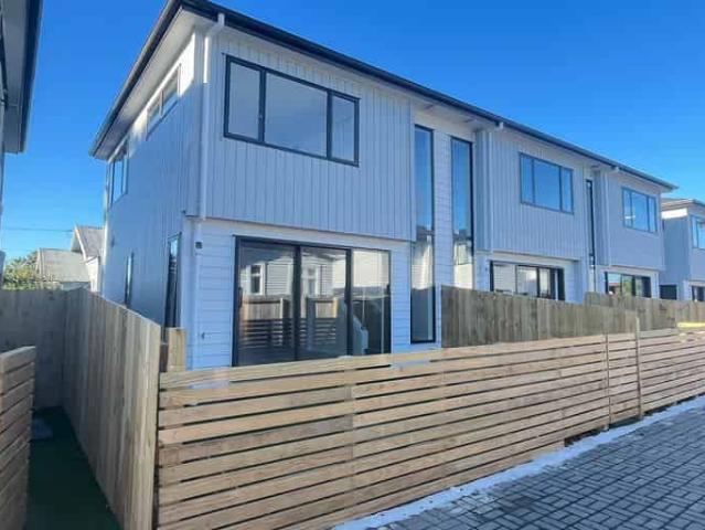 House for rent in Owhata, Oroua County