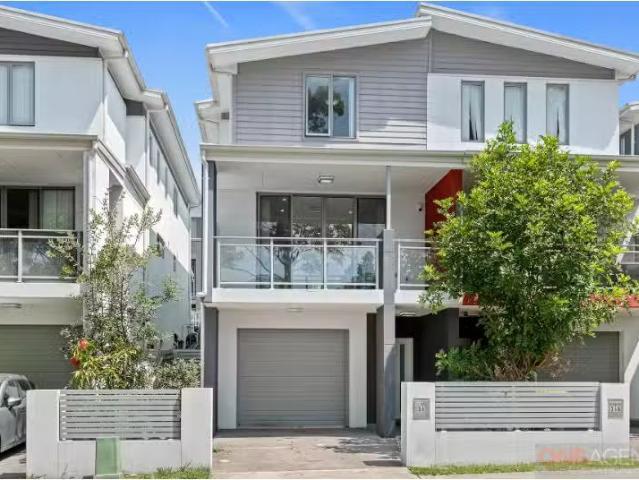 Condo for rent in Sydney, New South Wales