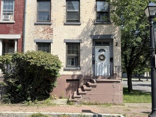Condo for sale in City of Albany, Albany County