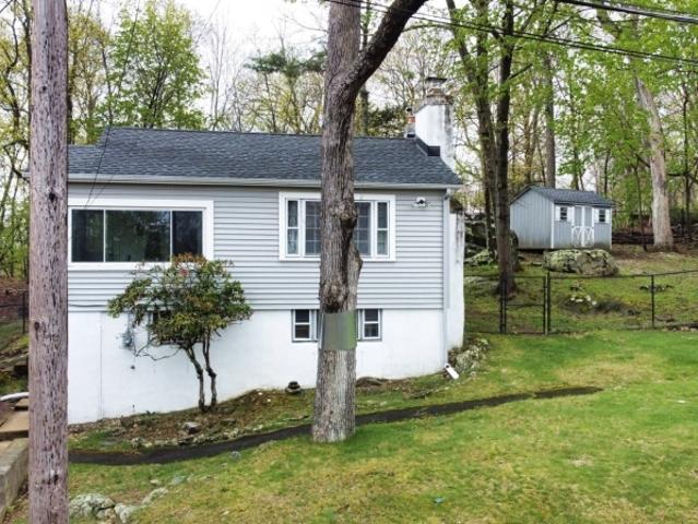 House for sale in Glasser, New Jersey