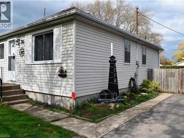 House for sale in Port Dover, Ontario