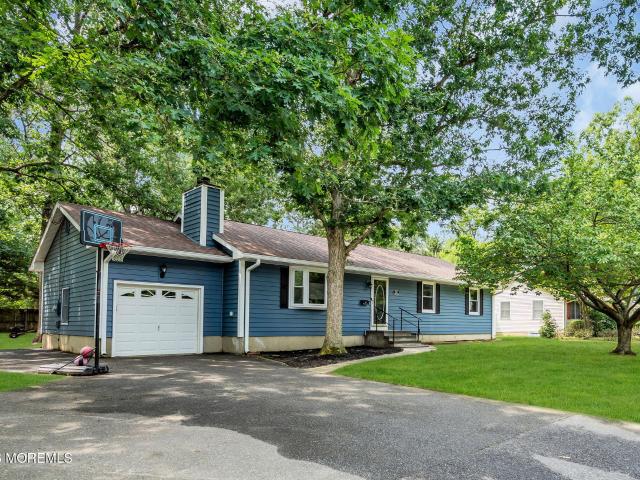 House for sale in Bayville, New Jersey