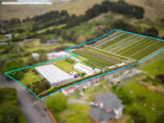House for sale in Chaslands, Canterbury
