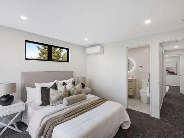 House for sale in Wairau Valley