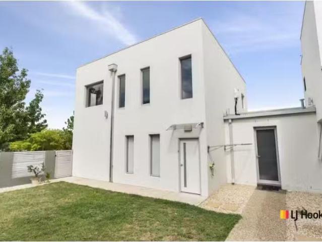 Apartment for rent in Franklin, Australian Capital Territory