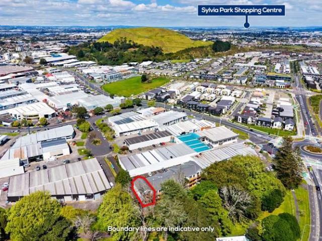 Apartment for sale in Saint Johns, Ōrākei