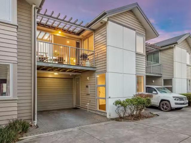 House for sale in Heathcote, Canterbury