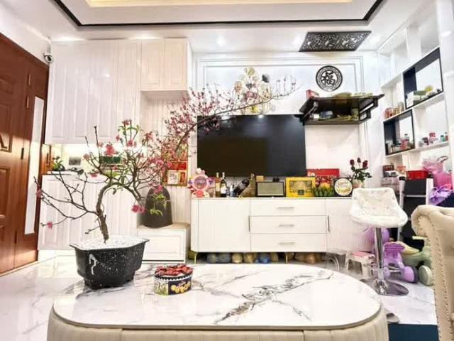 Nhà bán tại Hoàn Kiếm, Hà Nội