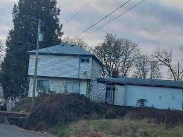 House for sale in Longview, Washington