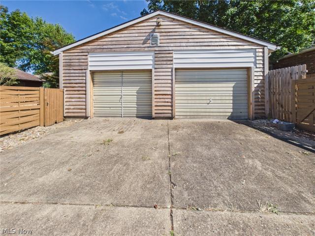 House for sale in Vienna, West Virginia