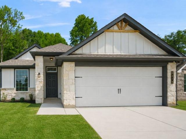 House for sale in Lorena, Texas