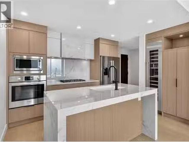 Condo for sale in Winfield, British Columbia