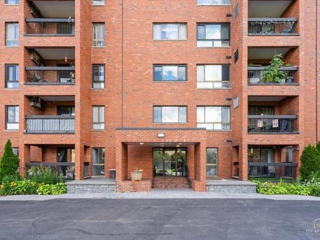 Condo for sale in Glenview, Illinois