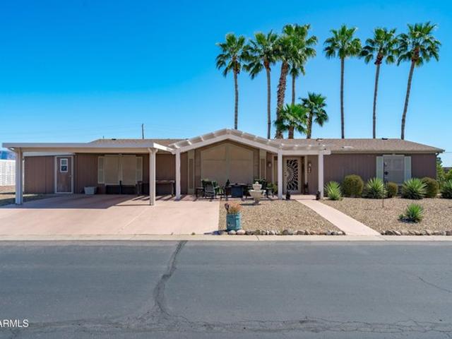 House for sale in Apache Junction, Arizona