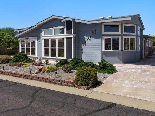 House for sale in Apache Junction, Arizona