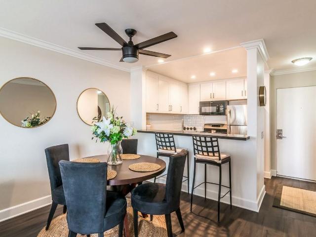 Apartment for rent in Canoga Park, California