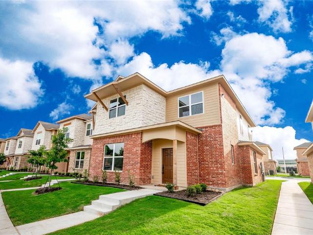 Townhouse for sale in Denton, Texas