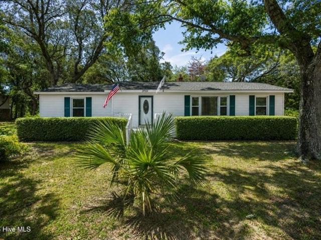 House for sale in Oak Island, North Carolina