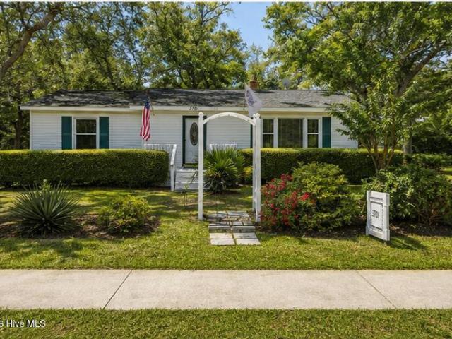 House for sale in Oak Island, North Carolina