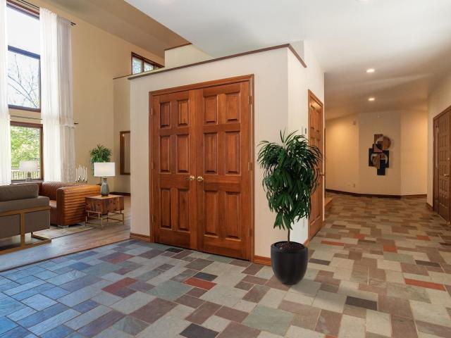 House for sale in Bloomington Of Minnesota, Indiana
