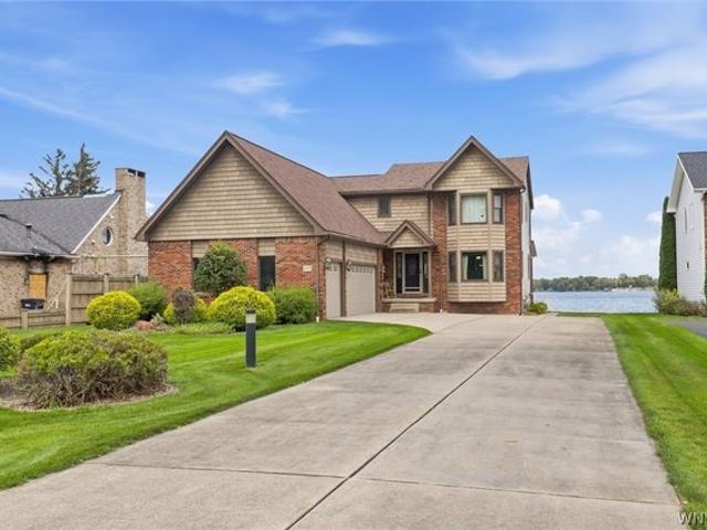 House for sale in Grand Island, New York