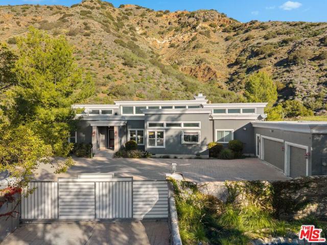House for sale in Unincorporated Santa Monica Mountains, Los Angeles County