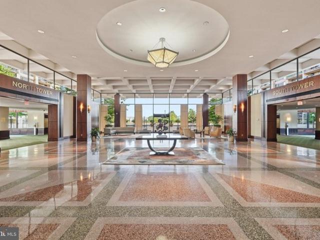 Condo for sale in Falls Church, Virginia