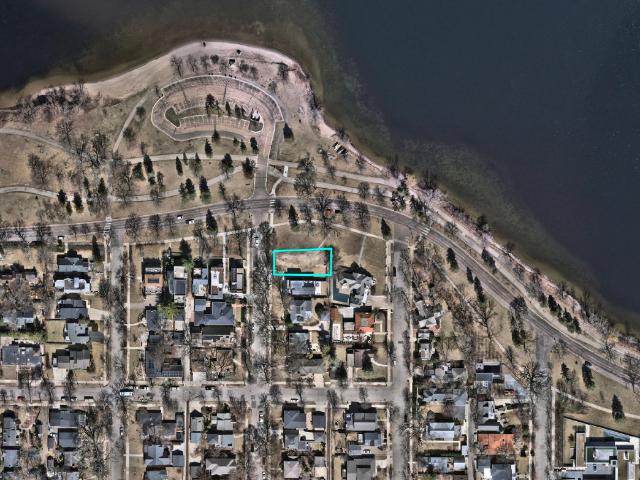 Land for sale in Linden Hills, Minneapolis