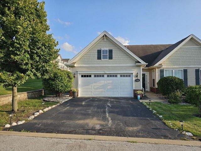 Townhouse for sale in Olympia Fields, Illinois