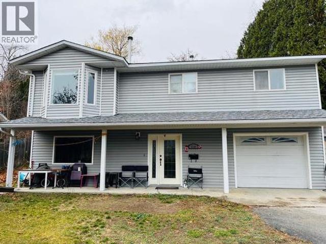 House for sale in Castlegar, British Columbia