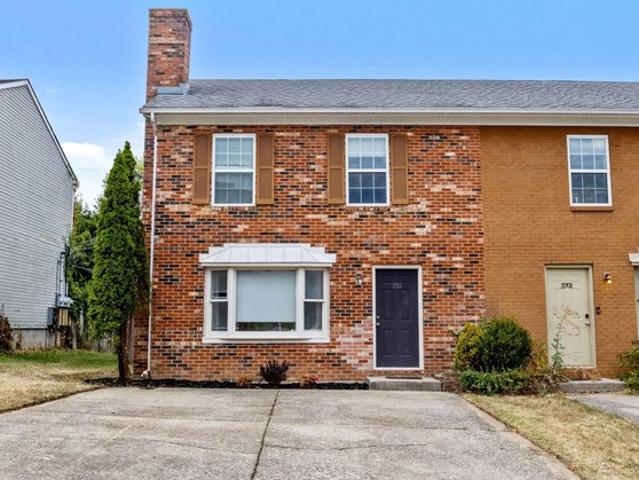 Townhouse for sale in Lexington, Kentucky