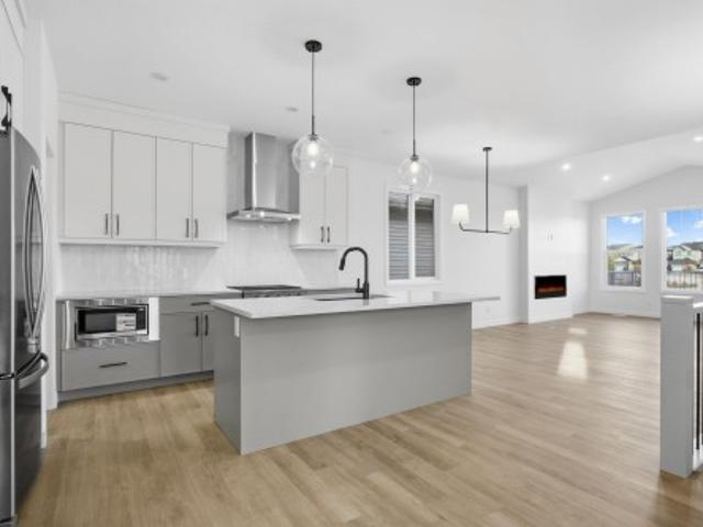 House for sale in Wedgewood, Alberta