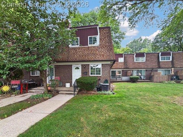 Condo for sale in Clinton Township, Michigan